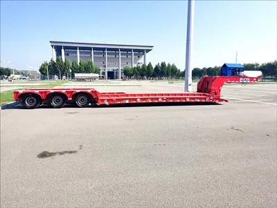 Όχημα μεταφοράς τριών γραμμών